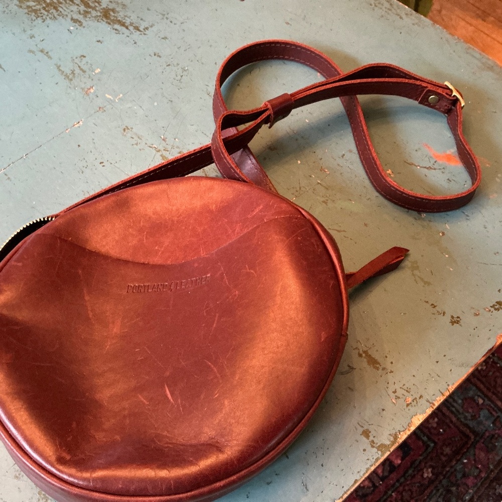Portland Leather Large Circle Bag